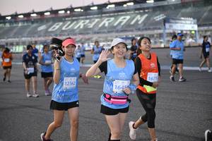 BIB: 530, 51051, 51337, 500
                            <button type="button" onclick="openModal(10464270)" class="btn btn-primary btn-sm float-right btn-popup" data-toggle="modal" data-target=".modal-high-quality">
                        <i class="fas fa-shopping-cart"></i> Add to Cart
                    </button>
                                            <button type="button" onclick="isThisMe(10464270, true)" class="btn btn-success btn-sm float-right btn-popup btn-isme hidden" data-toggle="tooltip" data-placement="bottom" title="นี่คือรูปของคุณใช่ไหม คลิกที่นี่เพื่อเอาเข้าอัลบั้ม">
                        <i class="fas fa-plus"></i> Add to album
                    </button>
                    <button type="button" onclick="isThisMe(10464270, false)" class="btn btn-warning btn-sm float-right btn-popup btn-isnotme hidden">
                        <i class="fas fa-ban"></i> Remove from album
                    </button>